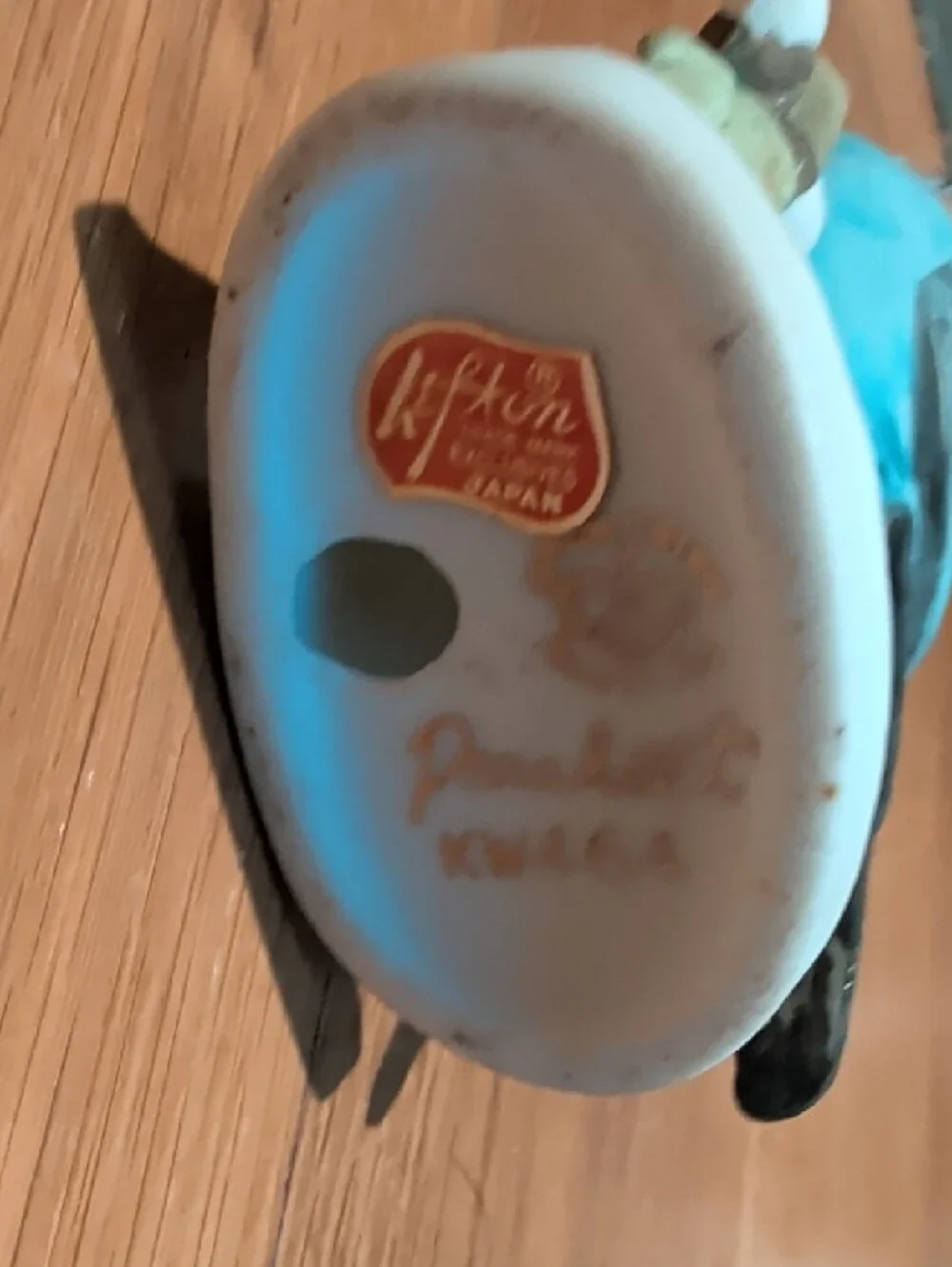 Blue Parakeet Figurine - Decorative Ceramic Bird Nature Home Decor Accents - Picture 9 of 9